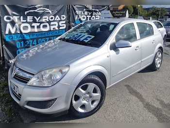 Vauxhall - Astra