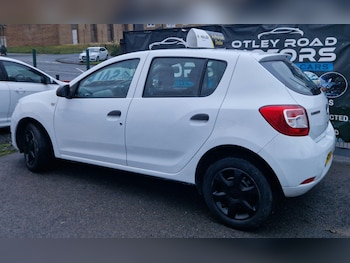 Used Dacia Sandero 2014 for sale - 75965662: Photo