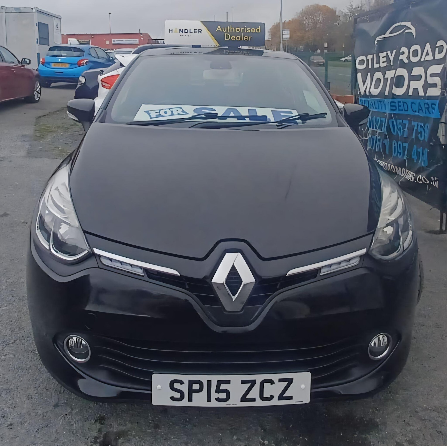 Used Renault Clio 2015 for sale - 76743266: Photo 25