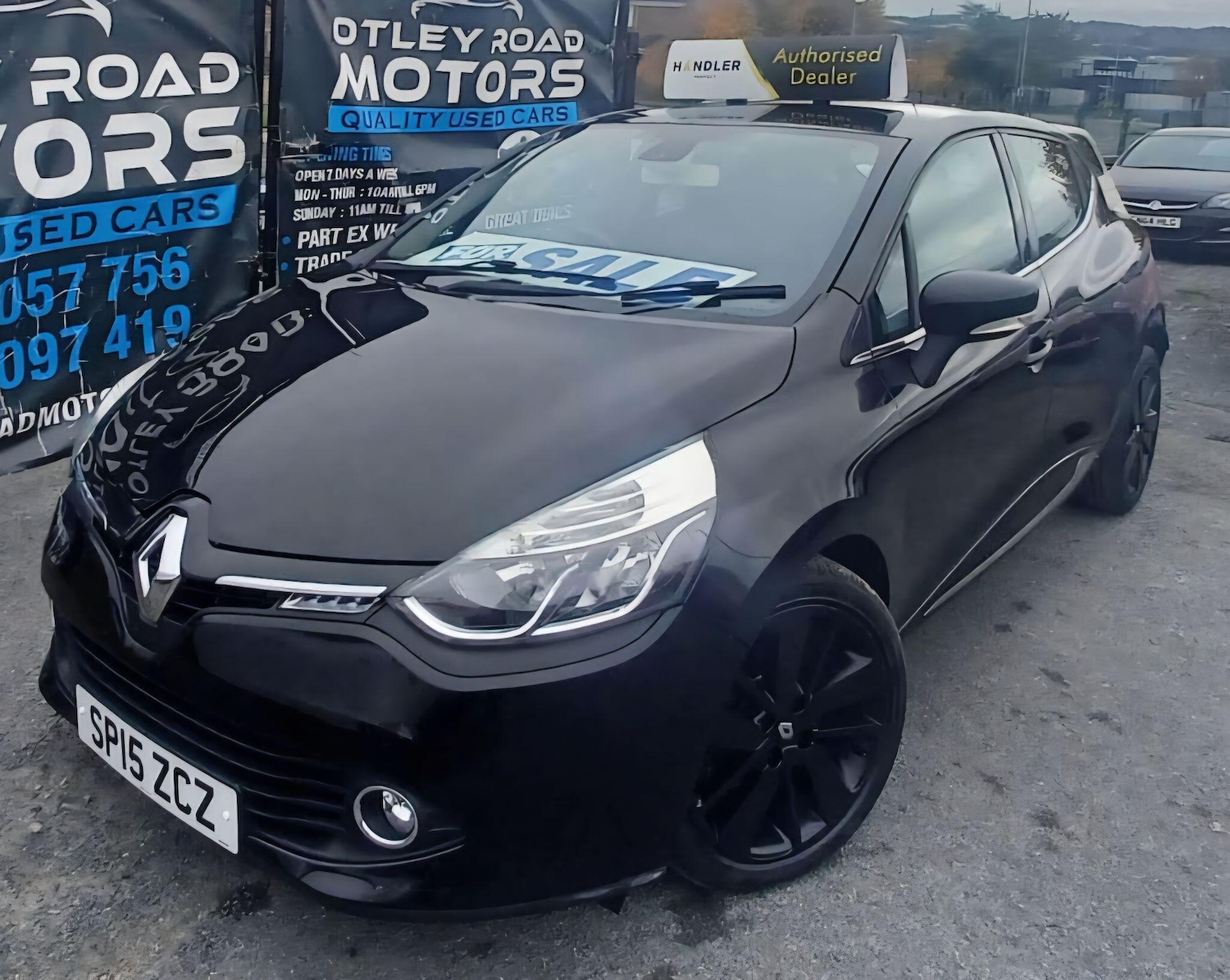 Used Renault Clio 2015 for sale - 76743266: Photo 27