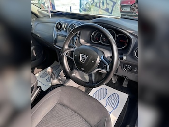 Used Dacia Logan MCV 2017 for sale - 79256175: Photo
