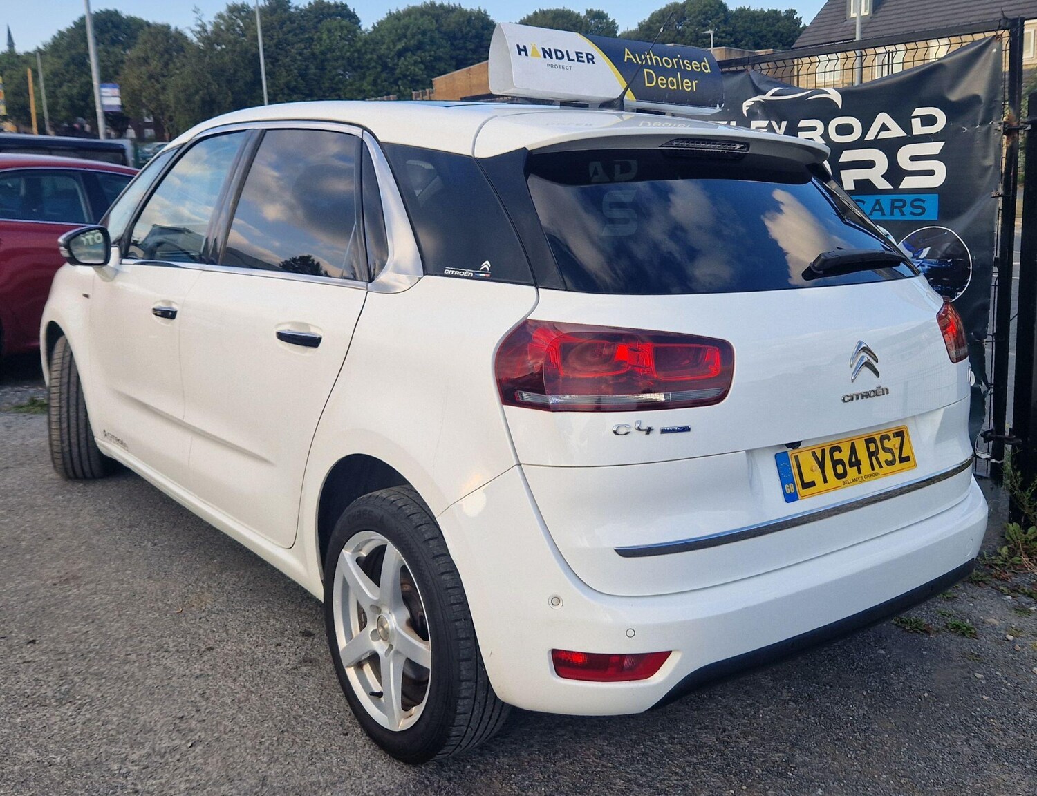 Vehicle 33