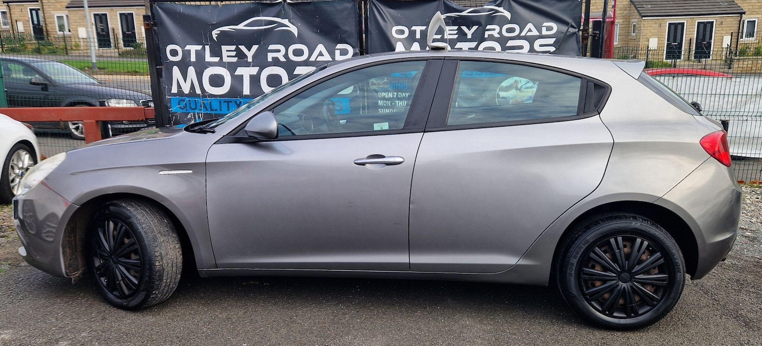 Used Alfa Romeo Giulietta 2011 for sale - 76671442: Photo 32