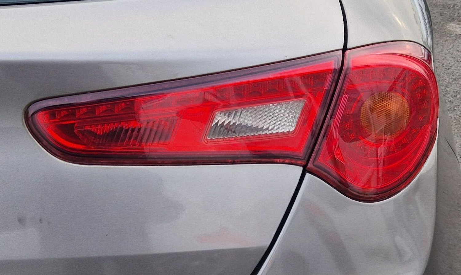 Used Alfa Romeo Giulietta 2011 for sale - 76671442: Photo 42