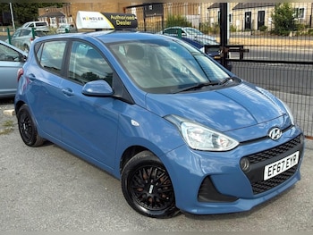 Used Hyundai i10 2017 for sale - 79533278: Photo
