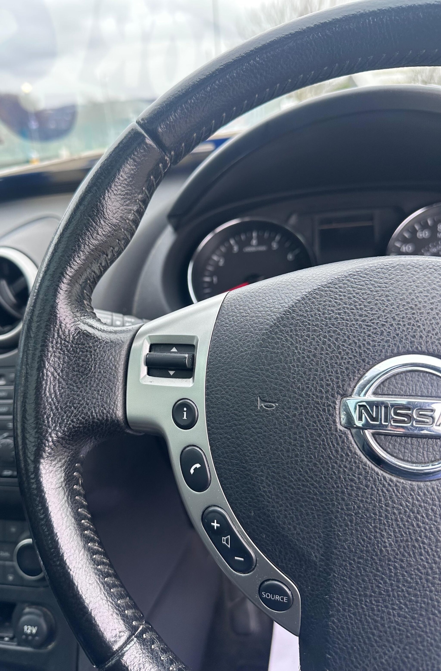 Used Nissan Qashqai 2011 for sale - 77657881: Photo 41