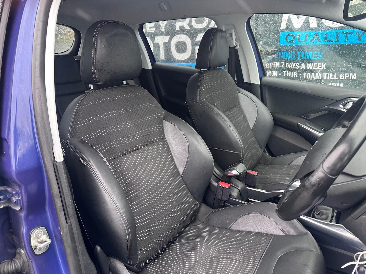 Used Peugeot 2008 2015 for sale - 77549732: Photo 28