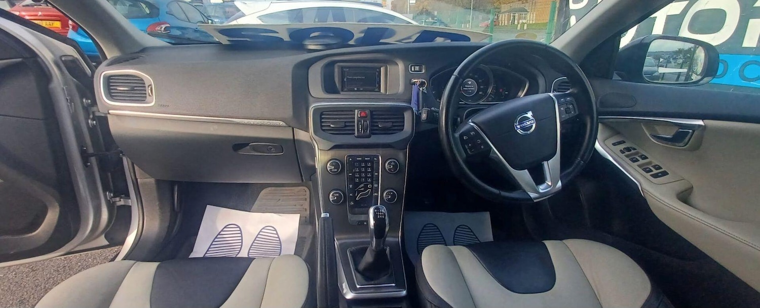 Used Volvo V40 Cross Country 2014 for sale - 76371023: Photo 18