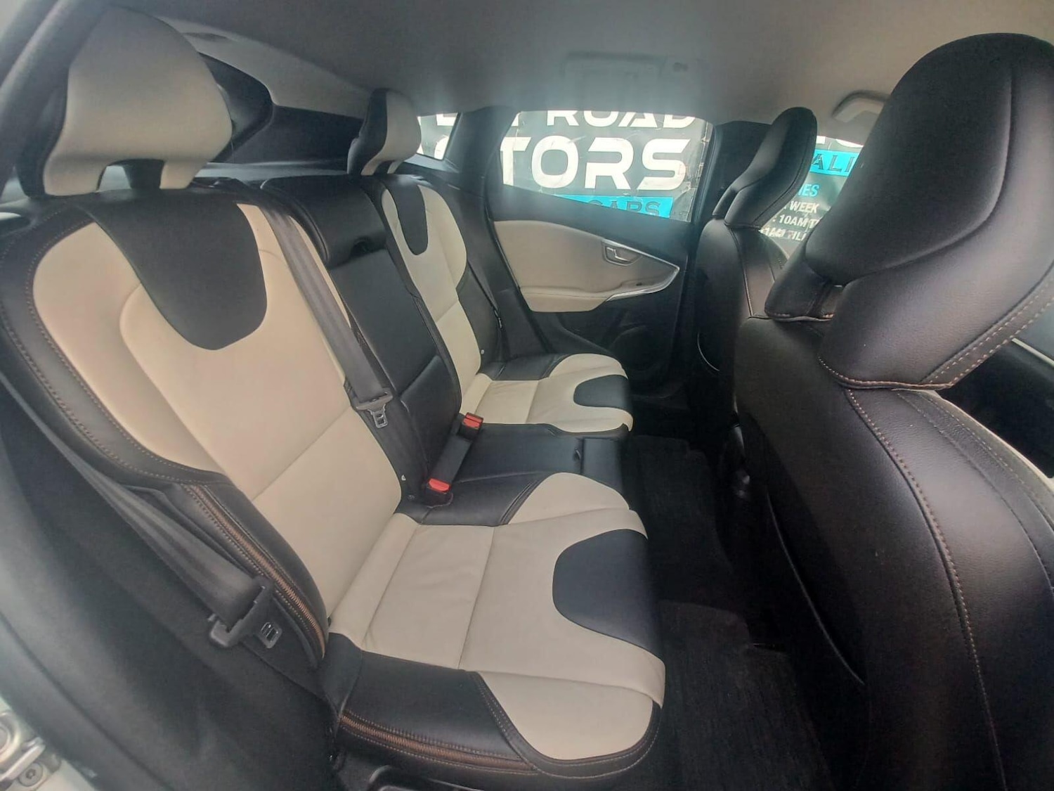 Used Volvo V40 Cross Country 2014 for sale - 76371023: Photo 20