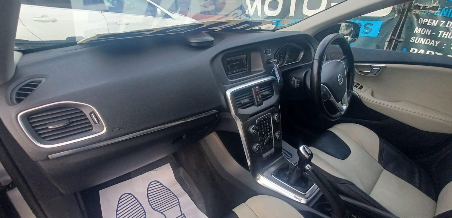 Used Volvo V40 Cross Country 2014 for sale - 76371023: Photo 22