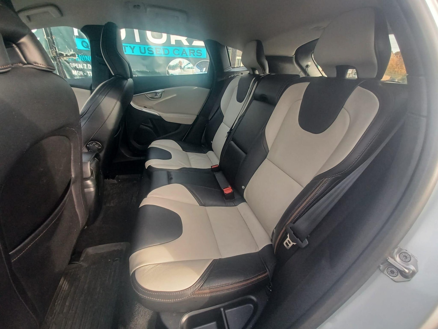 Used Volvo V40 Cross Country 2014 for sale - 76371023: Photo 23