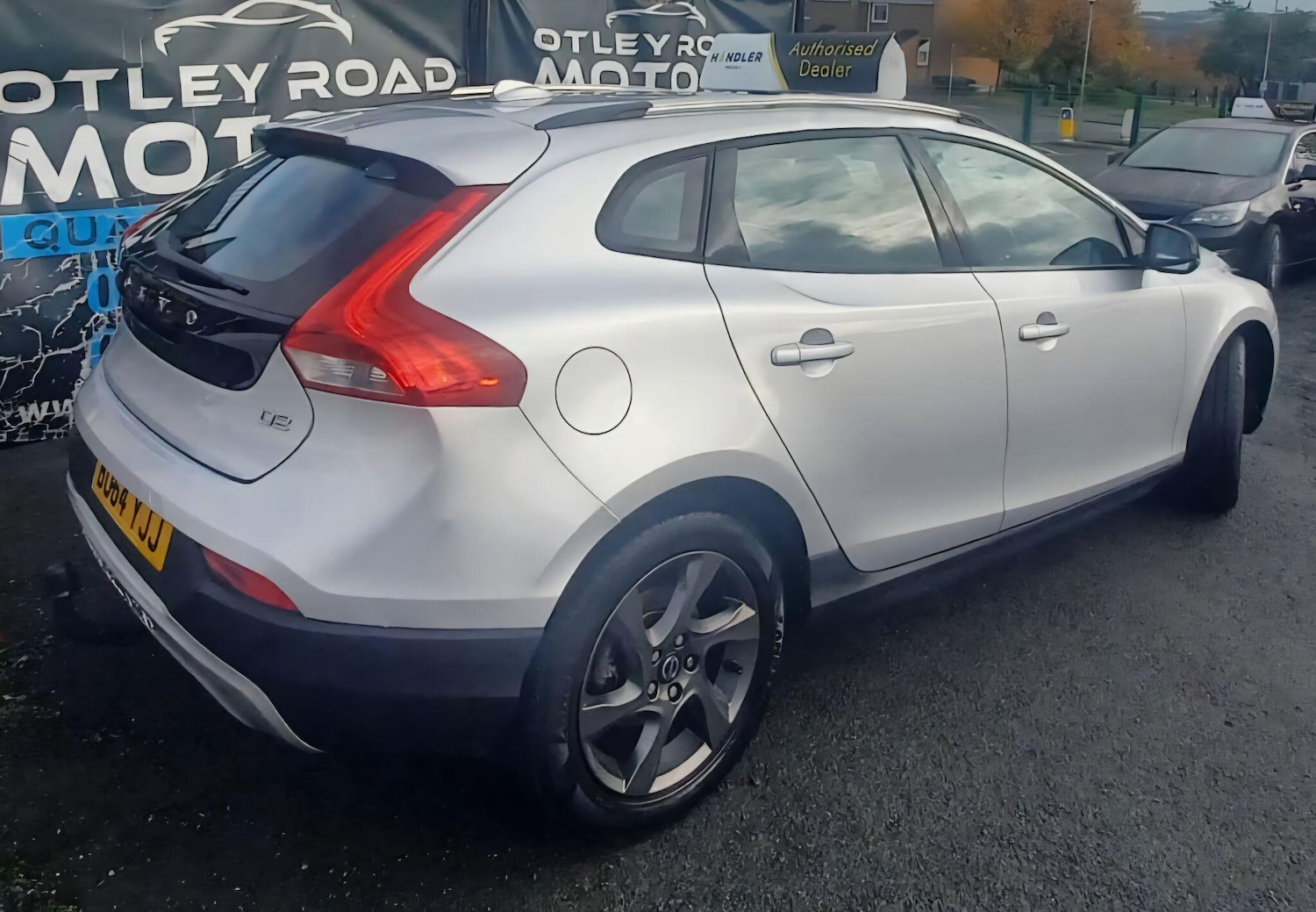 Used Volvo V40 Cross Country 2014 for sale - 76371023: Photo 27