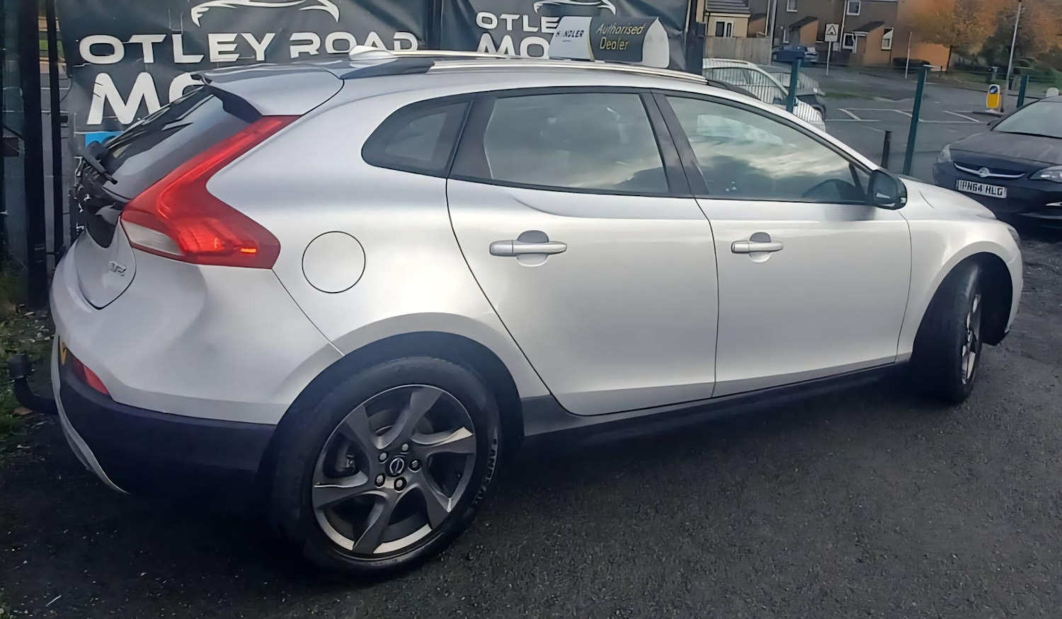 Used Volvo V40 Cross Country 2014 for sale - 76371023: Photo 28