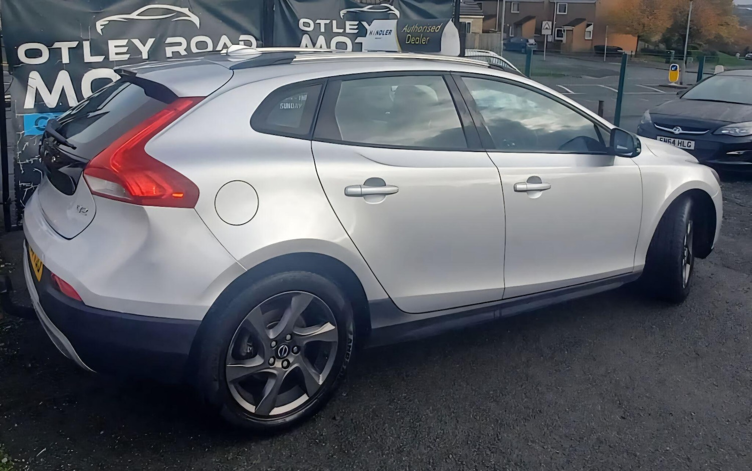 Used Volvo V40 Cross Country 2014 for sale - 76371023: Photo 29