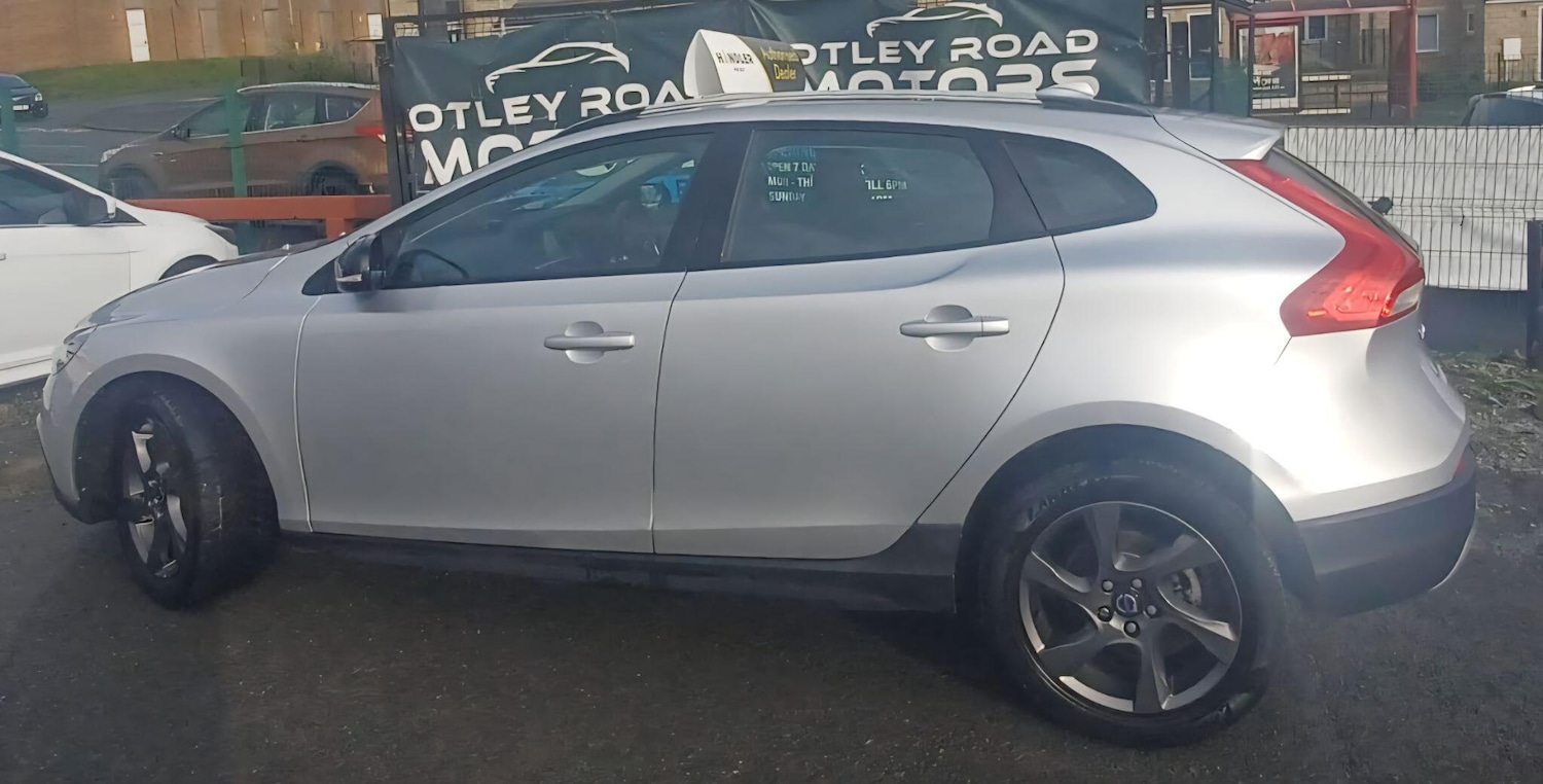 Used Volvo V40 Cross Country 2014 for sale - 76371023: Photo 3