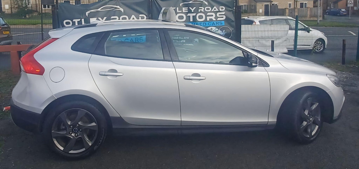 Used Volvo V40 Cross Country 2014 for sale - 76371023: Photo 31