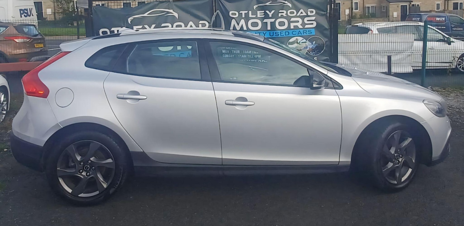 Used Volvo V40 Cross Country 2014 for sale - 76371023: Photo 34