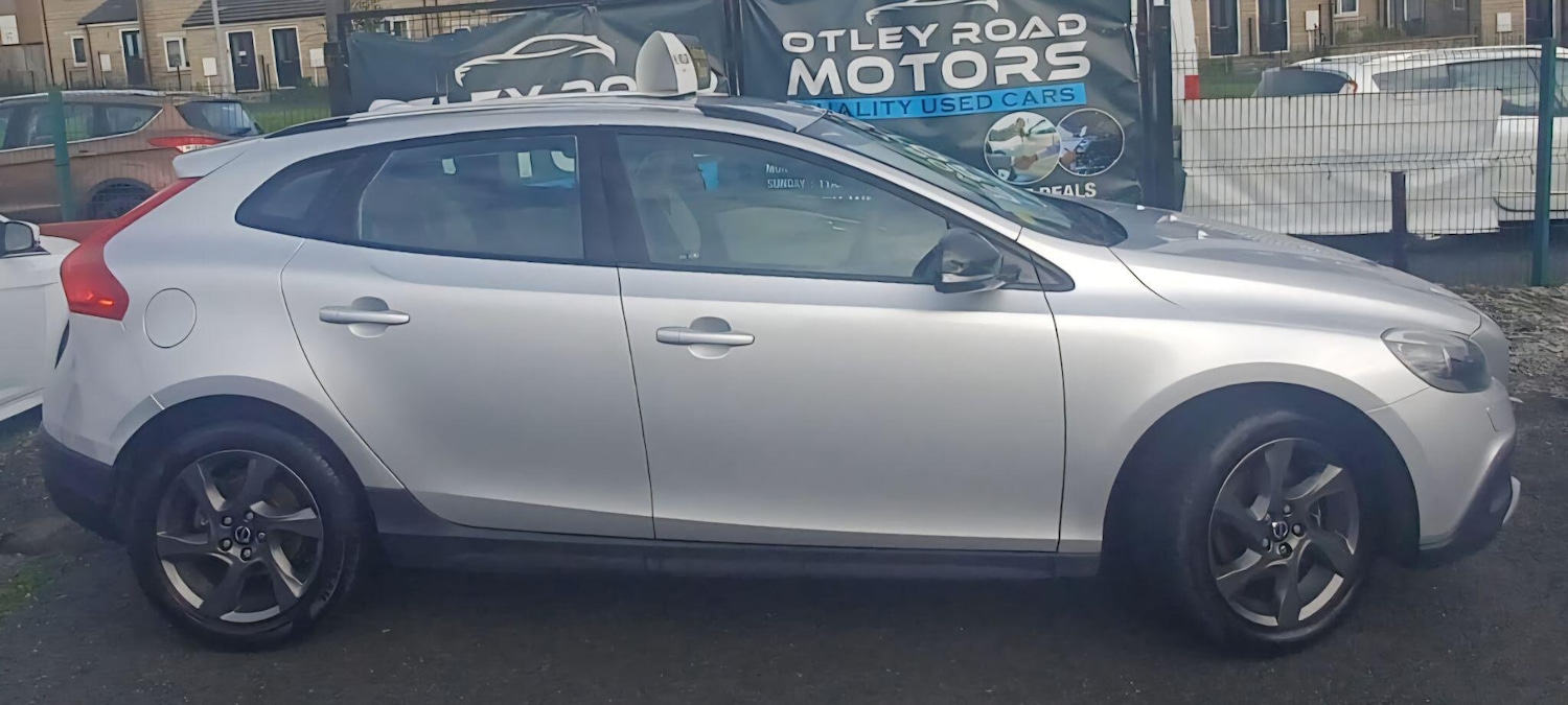 Used Volvo V40 Cross Country 2014 for sale - 76371023: Photo 35