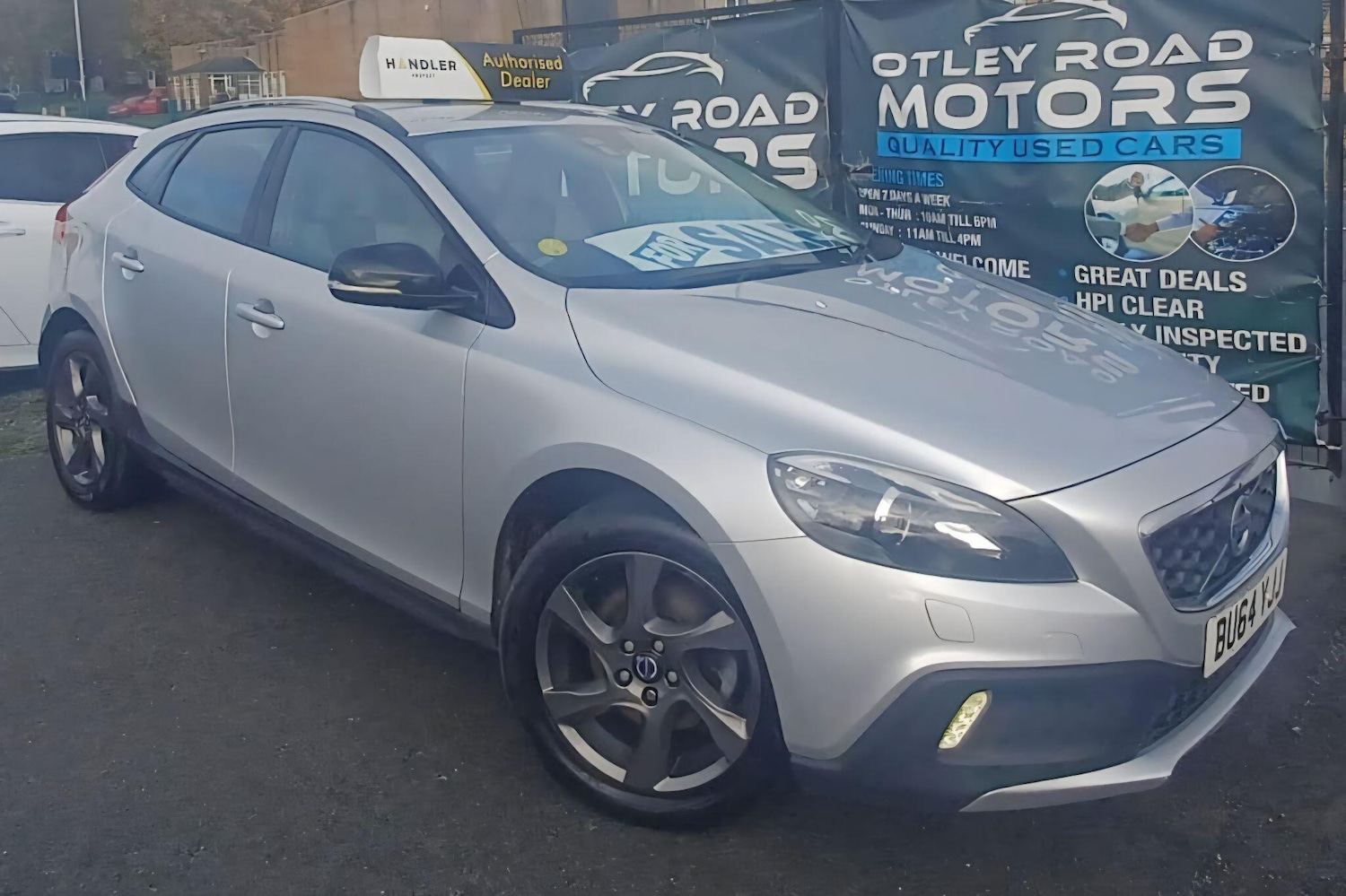 Used Volvo V40 Cross Country 2014 for sale - 76371023: Photo 39