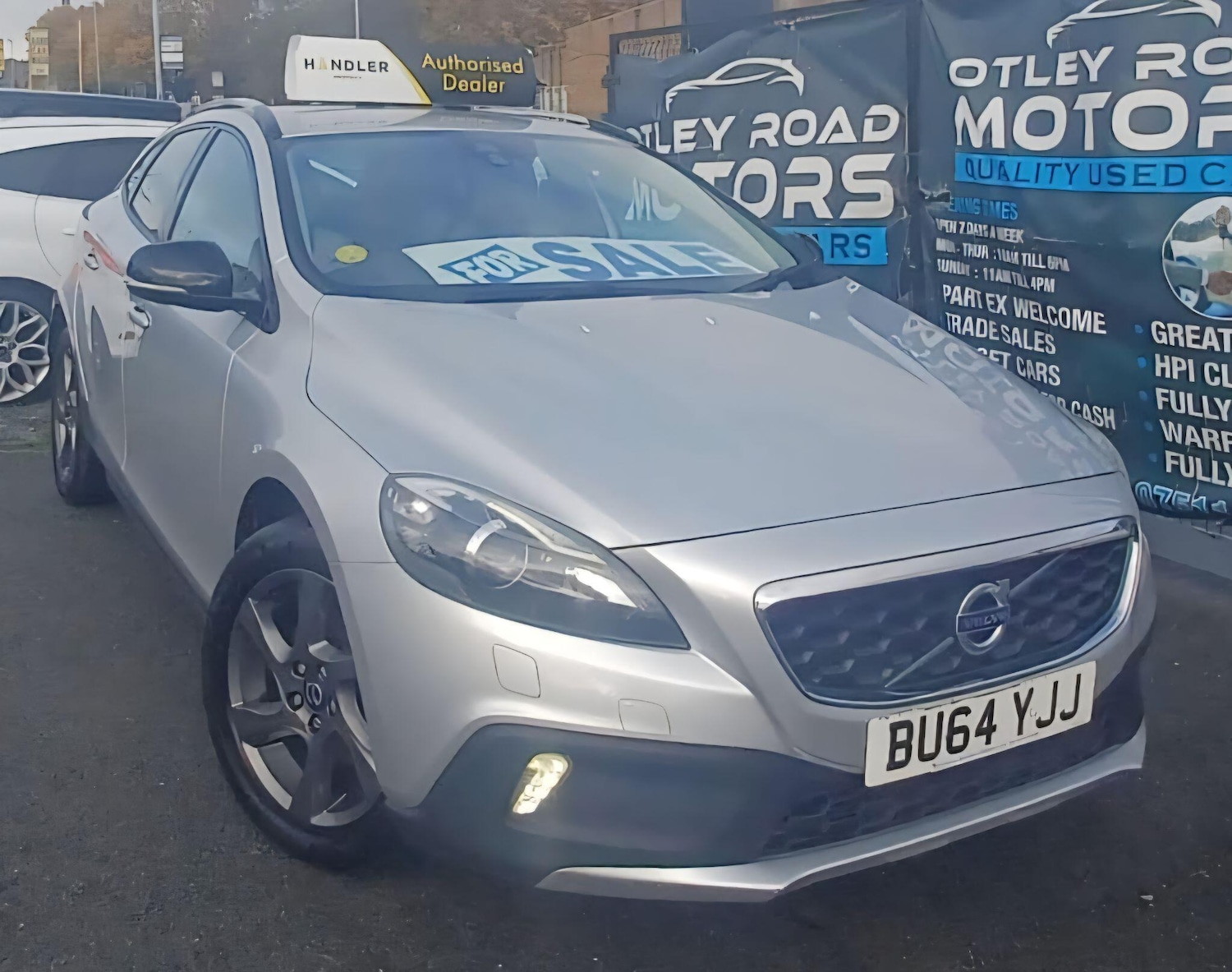 Used Volvo V40 Cross Country 2014 for sale - 76371023: Photo 40