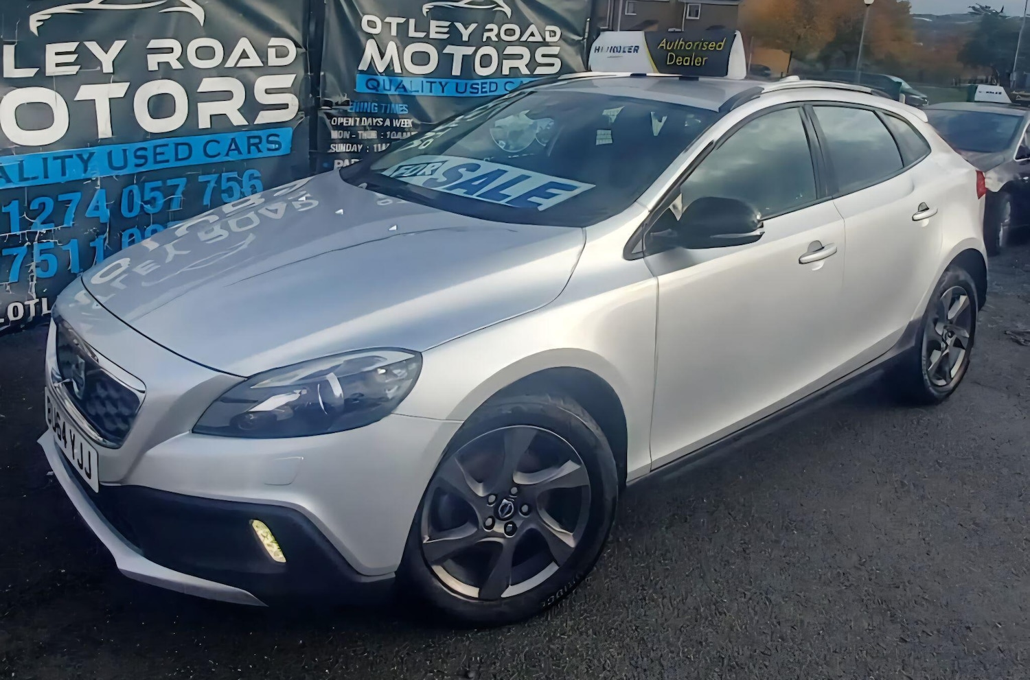 Used Volvo V40 Cross Country 2014 for sale - 76371023: Photo 44