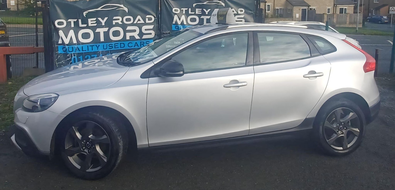 Used Volvo V40 Cross Country 2014 for sale - 76371023: Photo 46