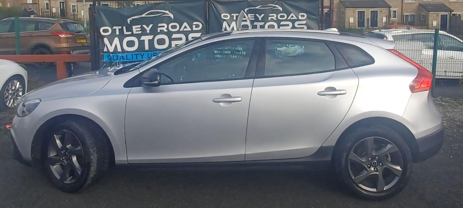 Used Volvo V40 Cross Country 2014 for sale - 76371023: Photo 47
