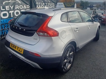 Used Volvo V40 2014 for sale - 76371023: Photo