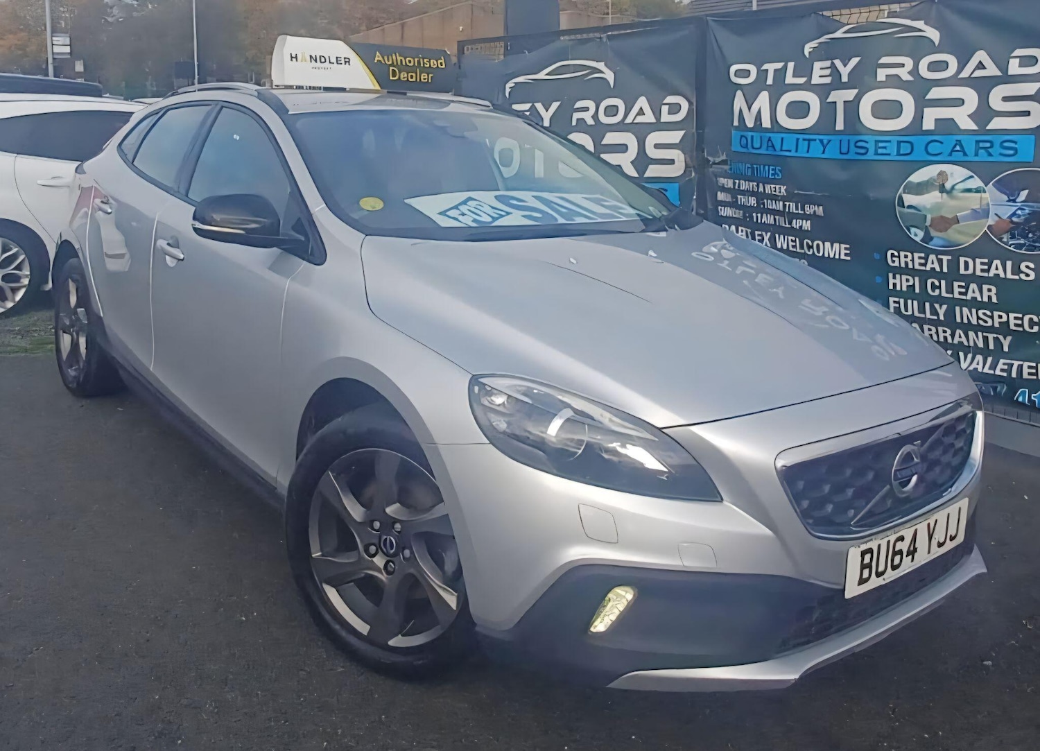 Used Volvo V40 Cross Country 2014 for sale - 76371023: Photo 5