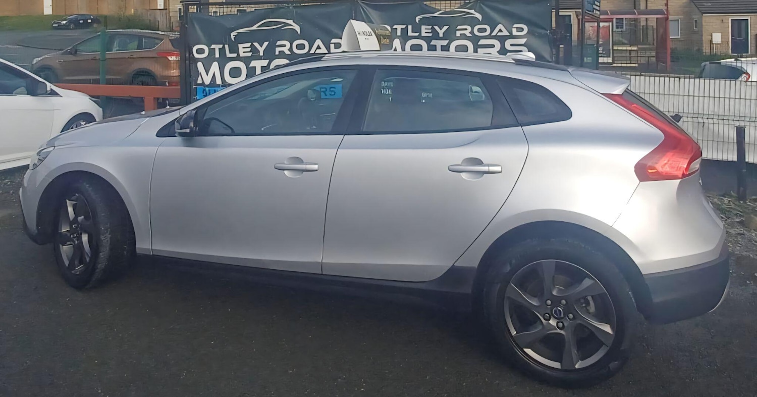 Used Volvo V40 Cross Country 2014 for sale - 76371023: Photo 50