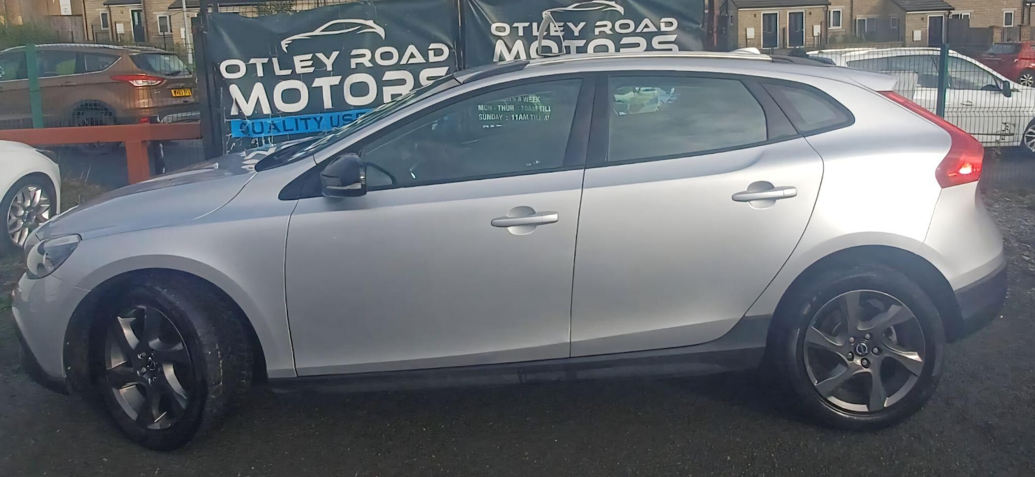 Used Volvo V40 Cross Country 2014 for sale - 76371023: Photo 54