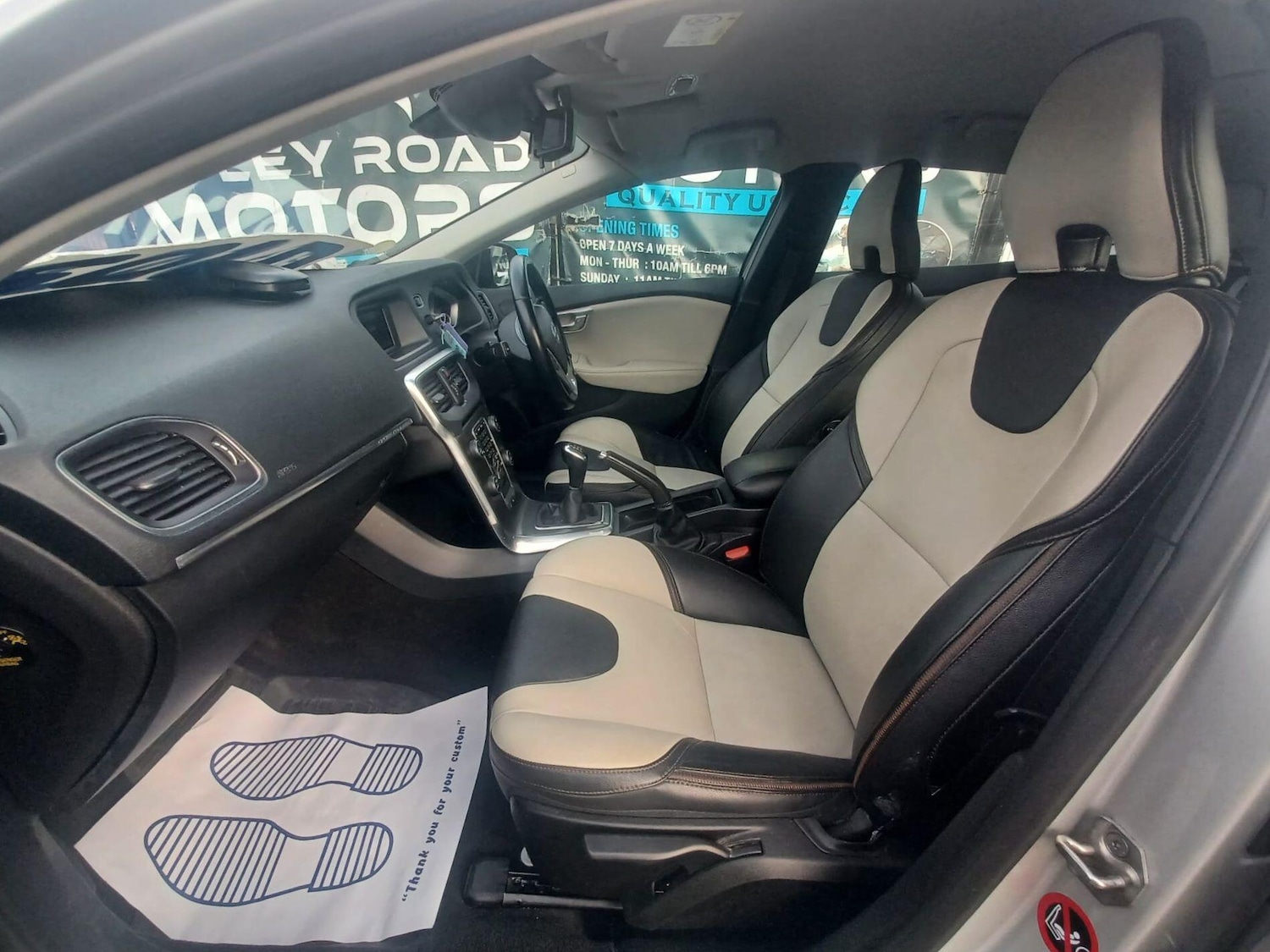 Used Volvo V40 Cross Country 2014 for sale - 76371023: Photo 8