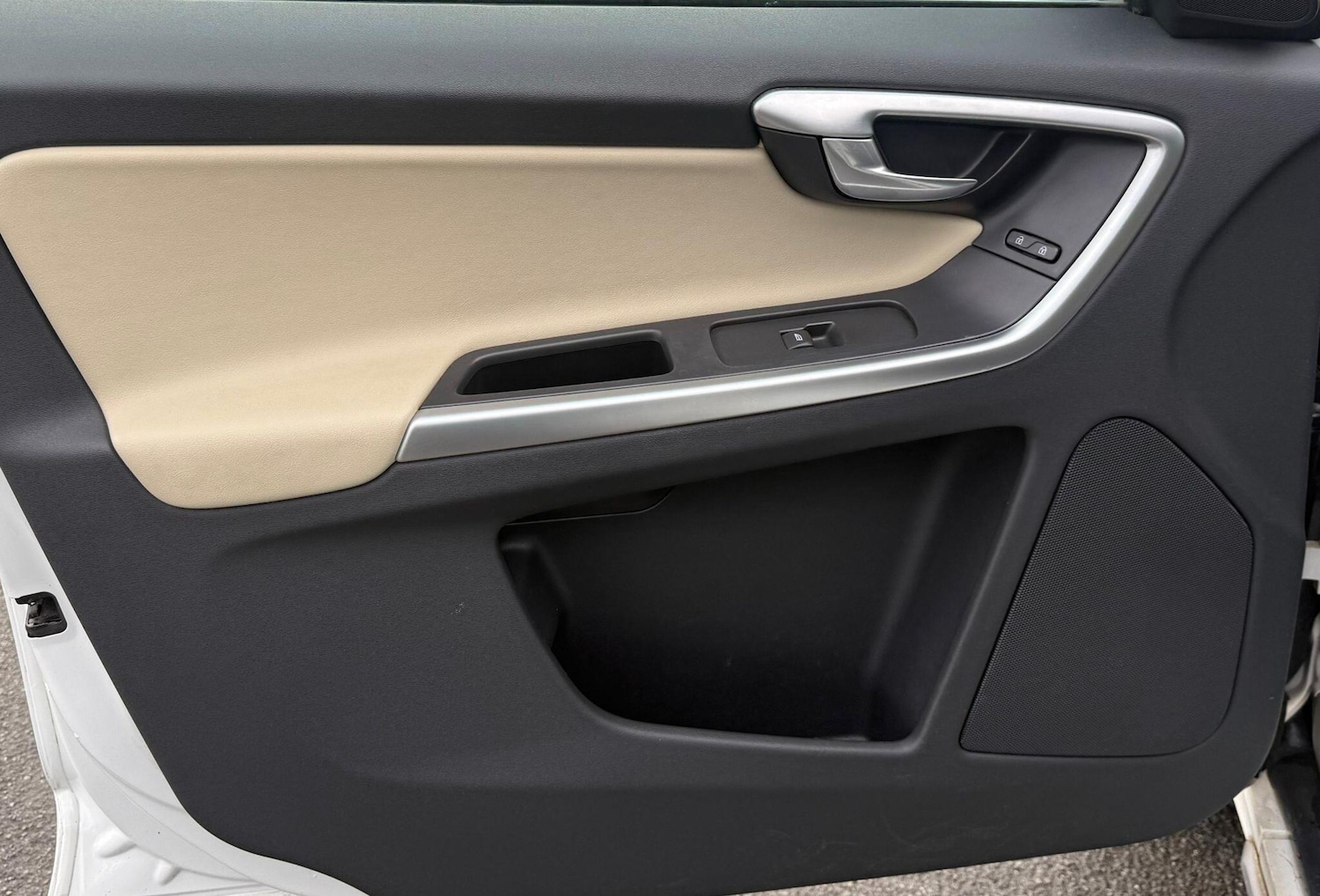 Used Volvo XC60 2011 for sale - 76484426: Photo 18