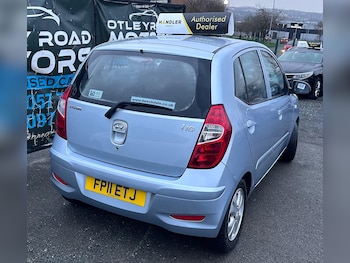 Used Hyundai i10 2011 for sale - 77021062: Photo