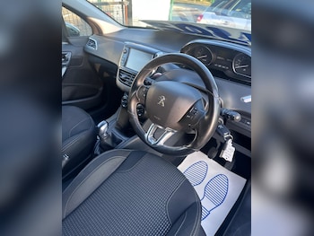 Used Peugeot 208 2016 for sale - 79441190: Photo