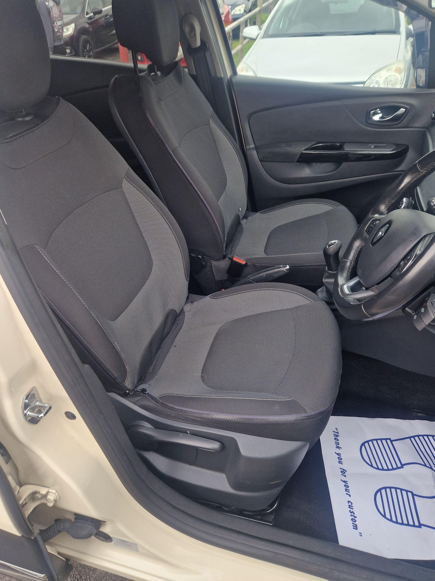 Used Renault Captur 2016 for sale - 76551051: Photo 16