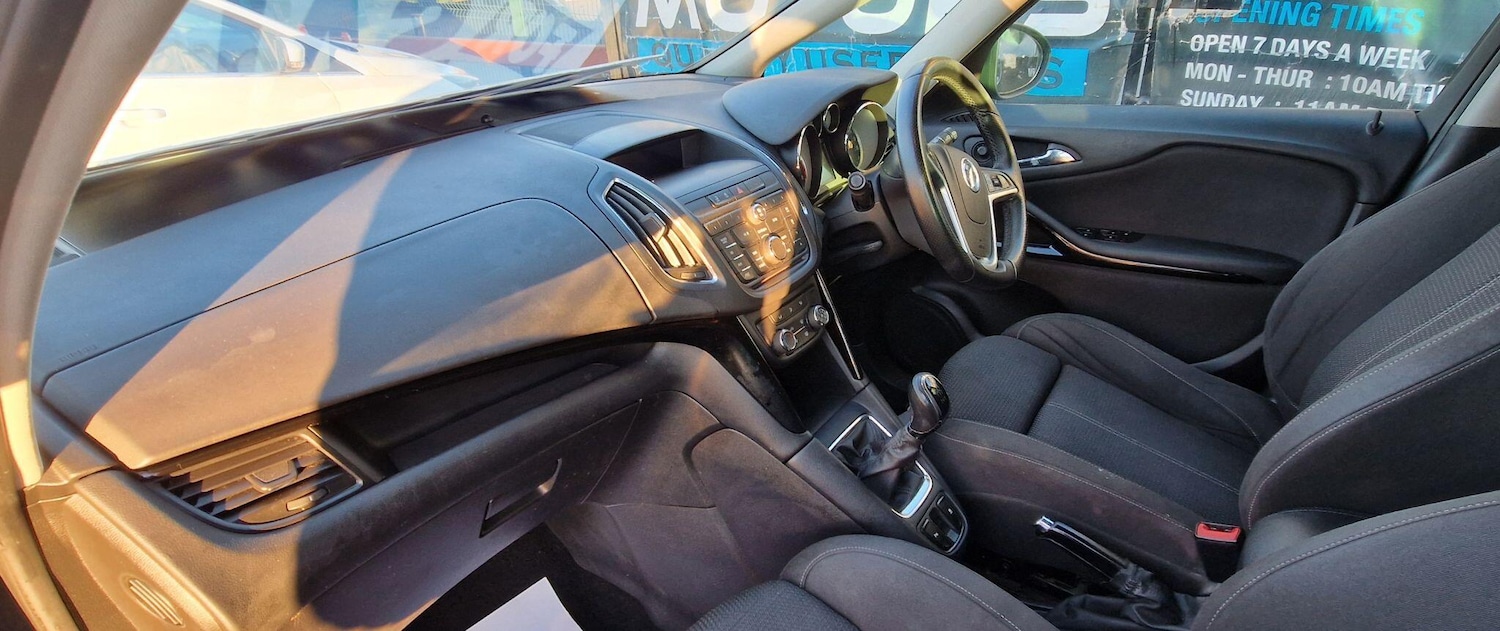 Used Vauxhall Zafira Tourer 2014 for sale - 76644879: Photo 14