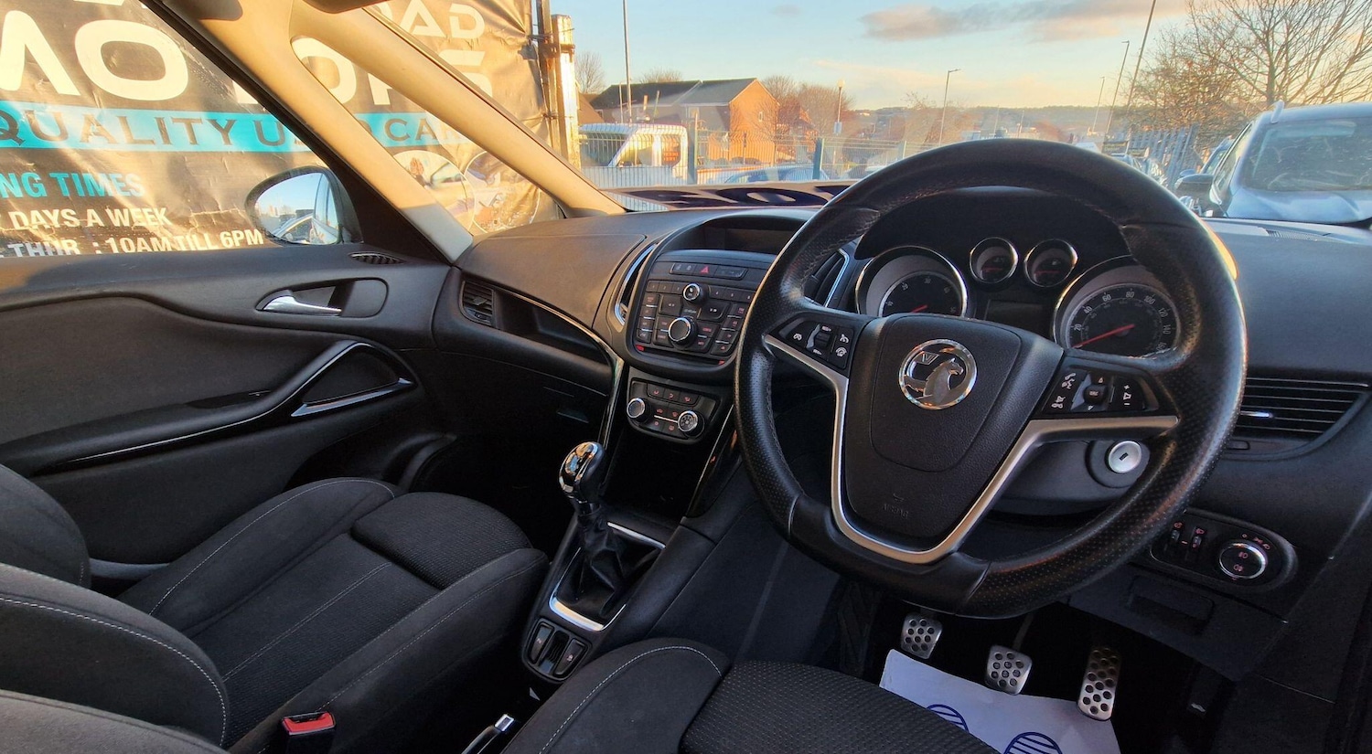 Used Vauxhall Zafira Tourer 2014 for sale - 76644879: Photo 2