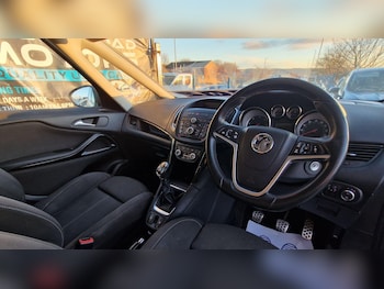 Used Vauxhall Zafira Tourer 2014 for sale - 76644879: Photo