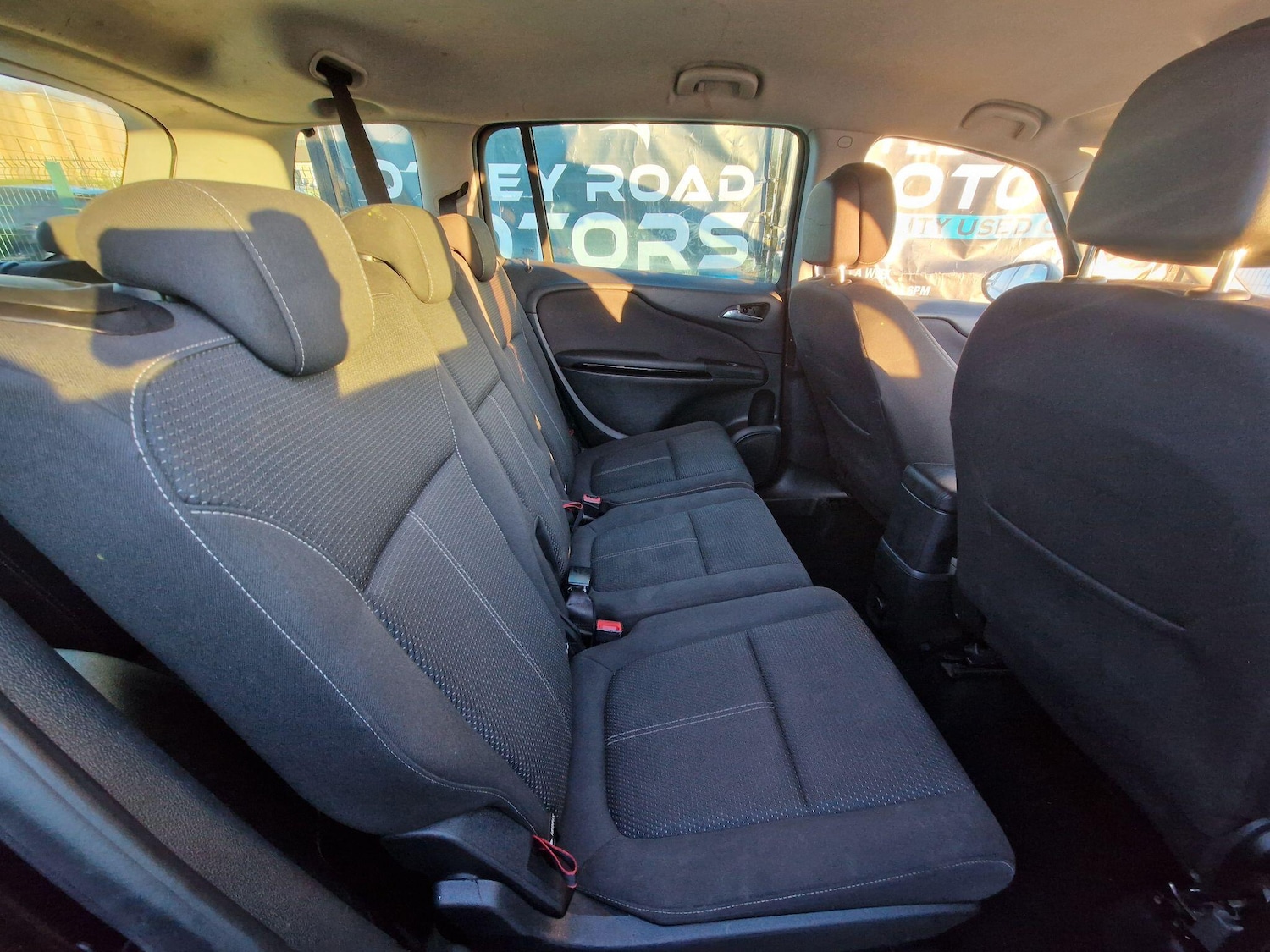 Used Vauxhall Zafira Tourer 2014 for sale - 76644879: Photo 9