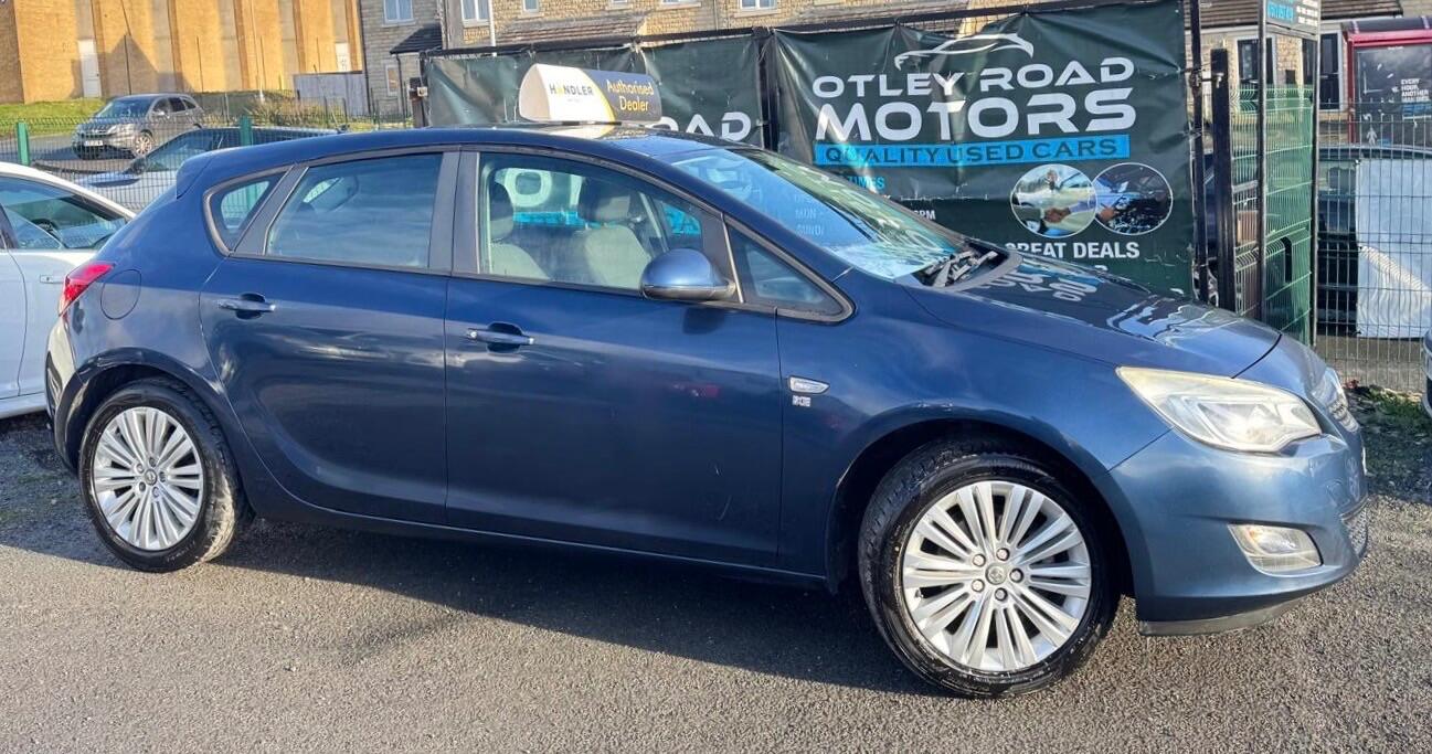 Used Vauxhall Astra 2011 for sale - 76952871: Photo 14