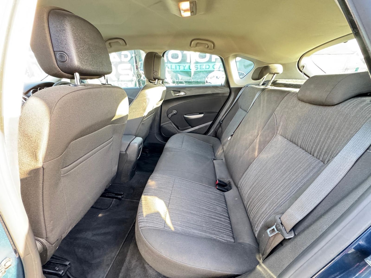 Used Vauxhall Astra 2011 for sale - 76952871: Photo 24