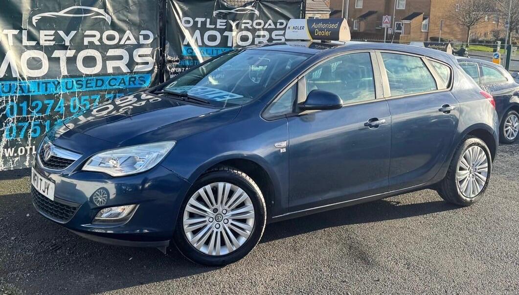 Used Vauxhall Astra 2011 for sale - 76952871: Photo 32