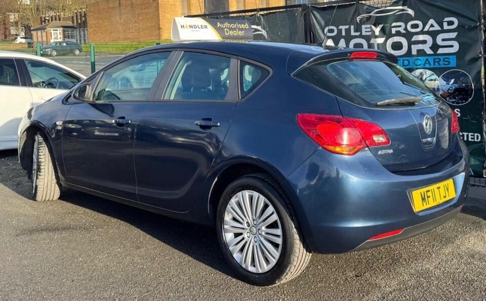 Used Vauxhall Astra 2011 for sale - 76952871: Photo 4