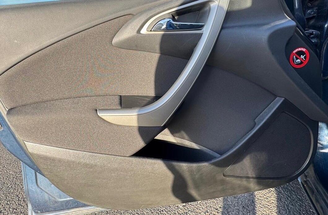 Used Vauxhall Astra 2011 for sale - 76952871: Photo 45