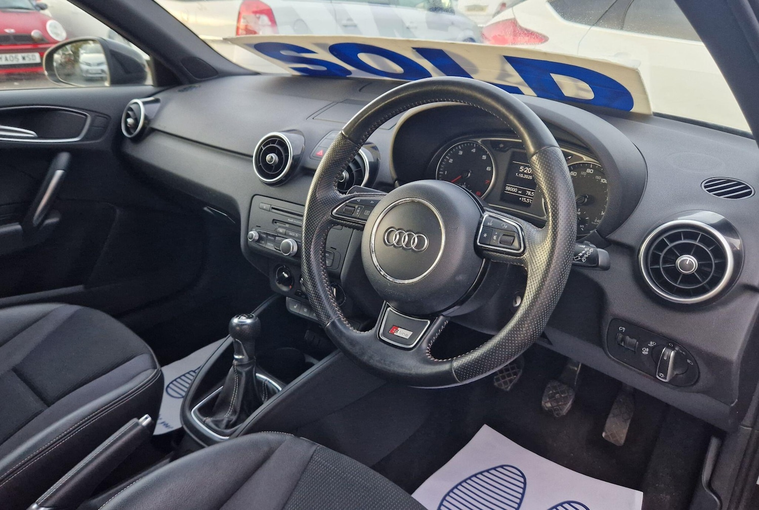 Used Audi A1 2014 for sale - 76152156: Photo 2