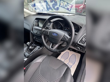 Used Ford Focus 2015 for sale - 79093415: Photo