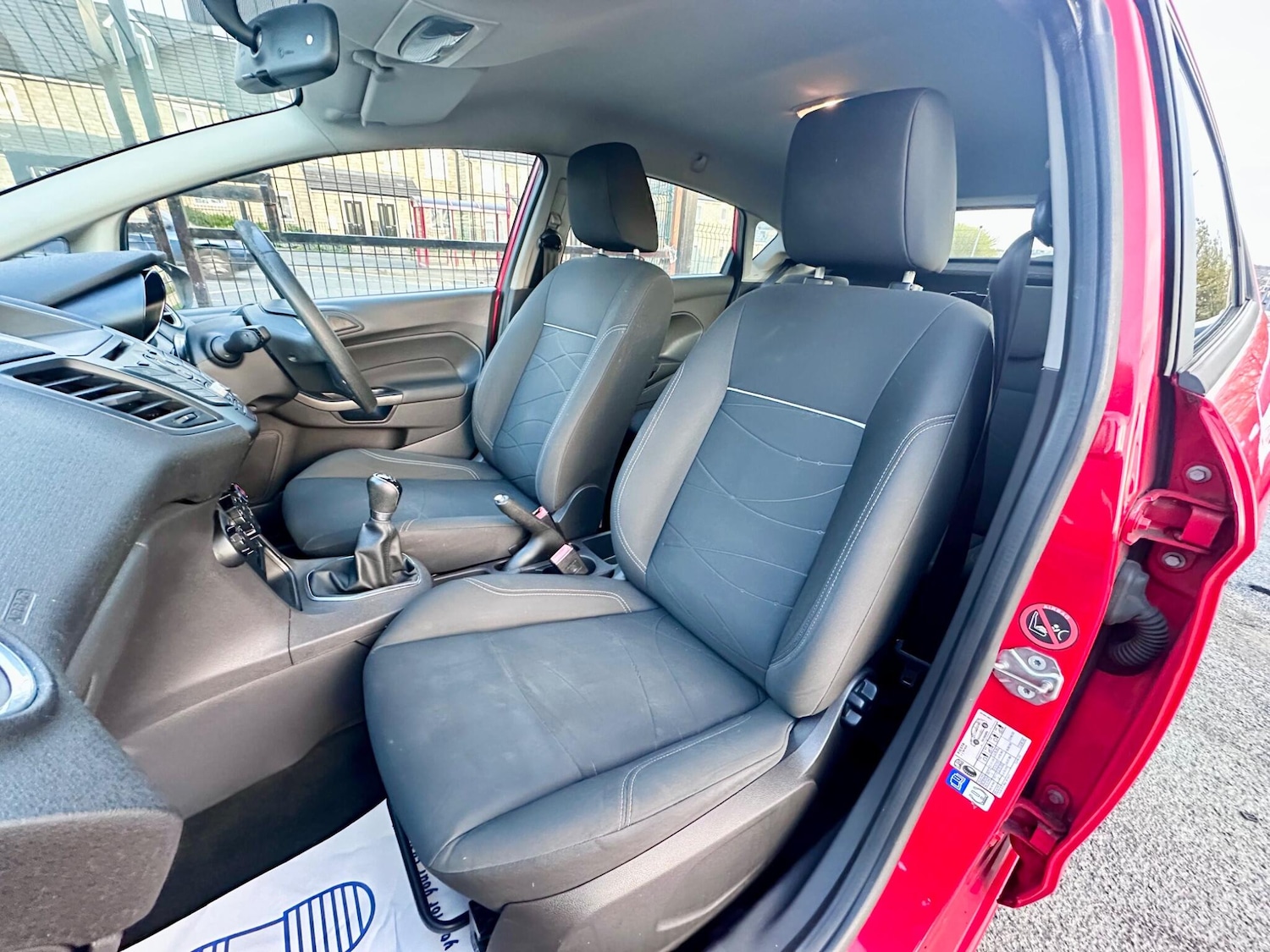 Used Ford Fiesta 2015 for sale - 78204371: Photo 13