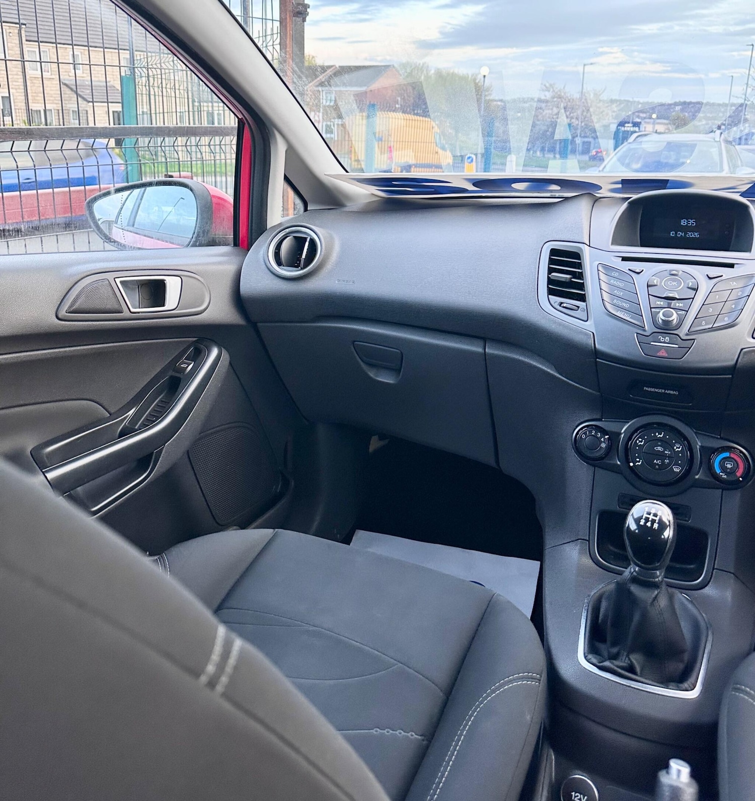 Used Ford Fiesta 2015 for sale - 78204371: Photo 14