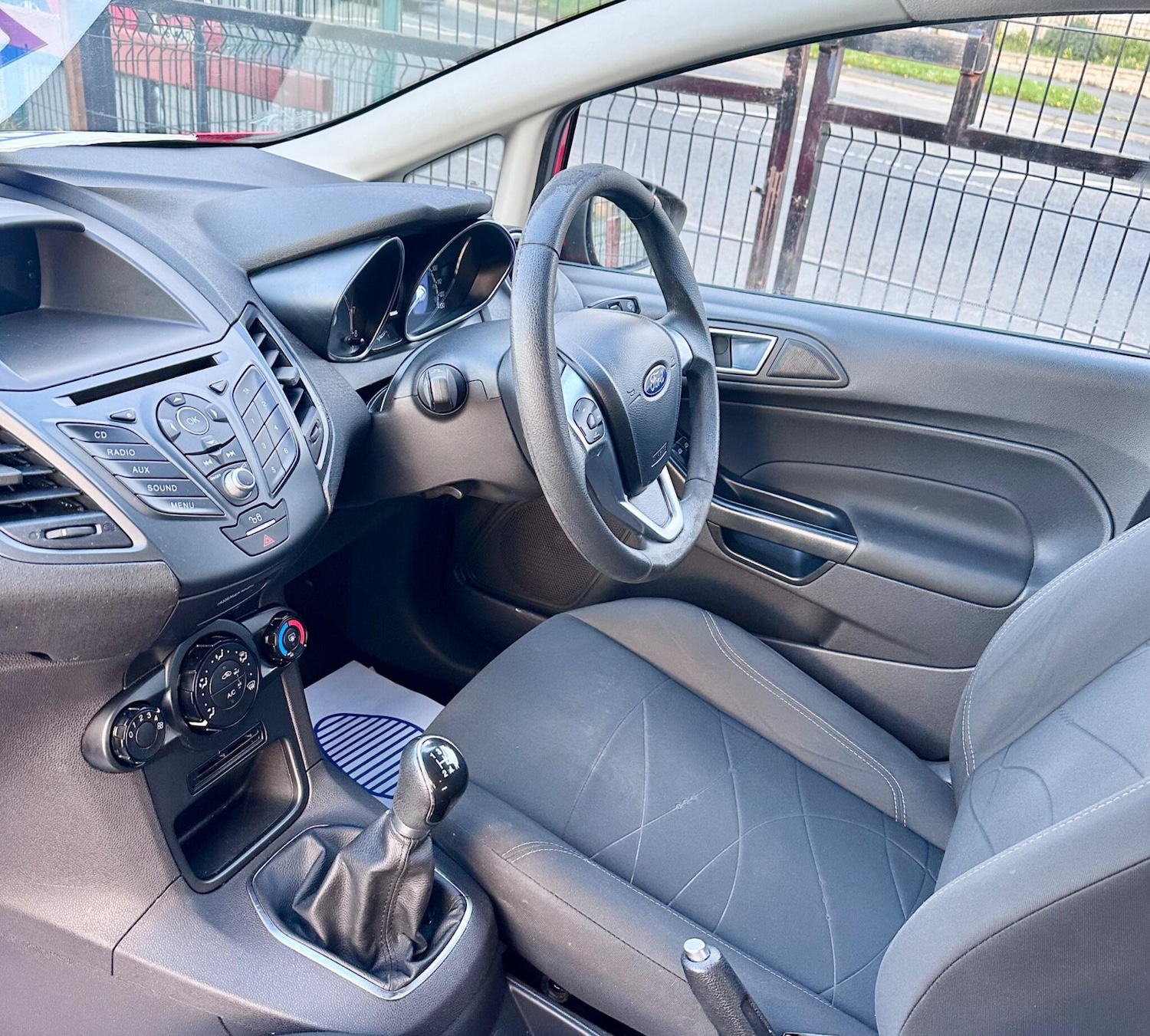 Used Ford Fiesta 2015 for sale - 78204371: Photo 23